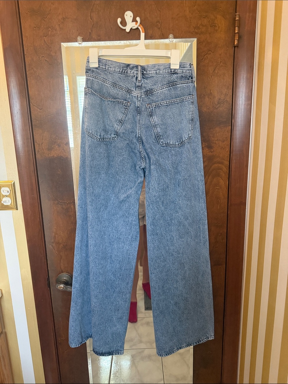 Universal Thread Light Blue Wide-Leg Jeans - Picture 3 of 3